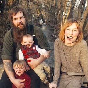 Meet your Posher, Ari